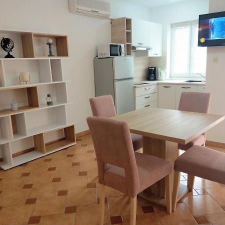 Apartment Koruna メドゥリン エクステリア 写真