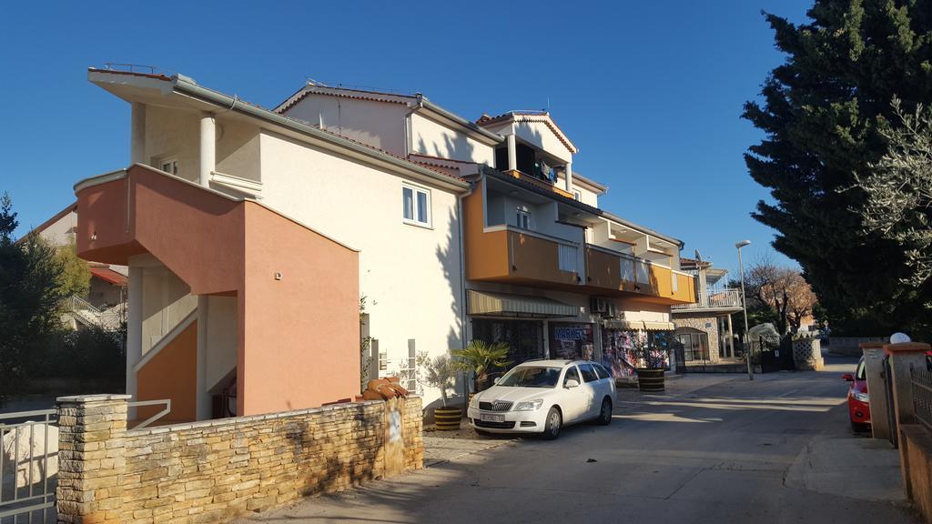 Apartment Koruna メドゥリン エクステリア 写真