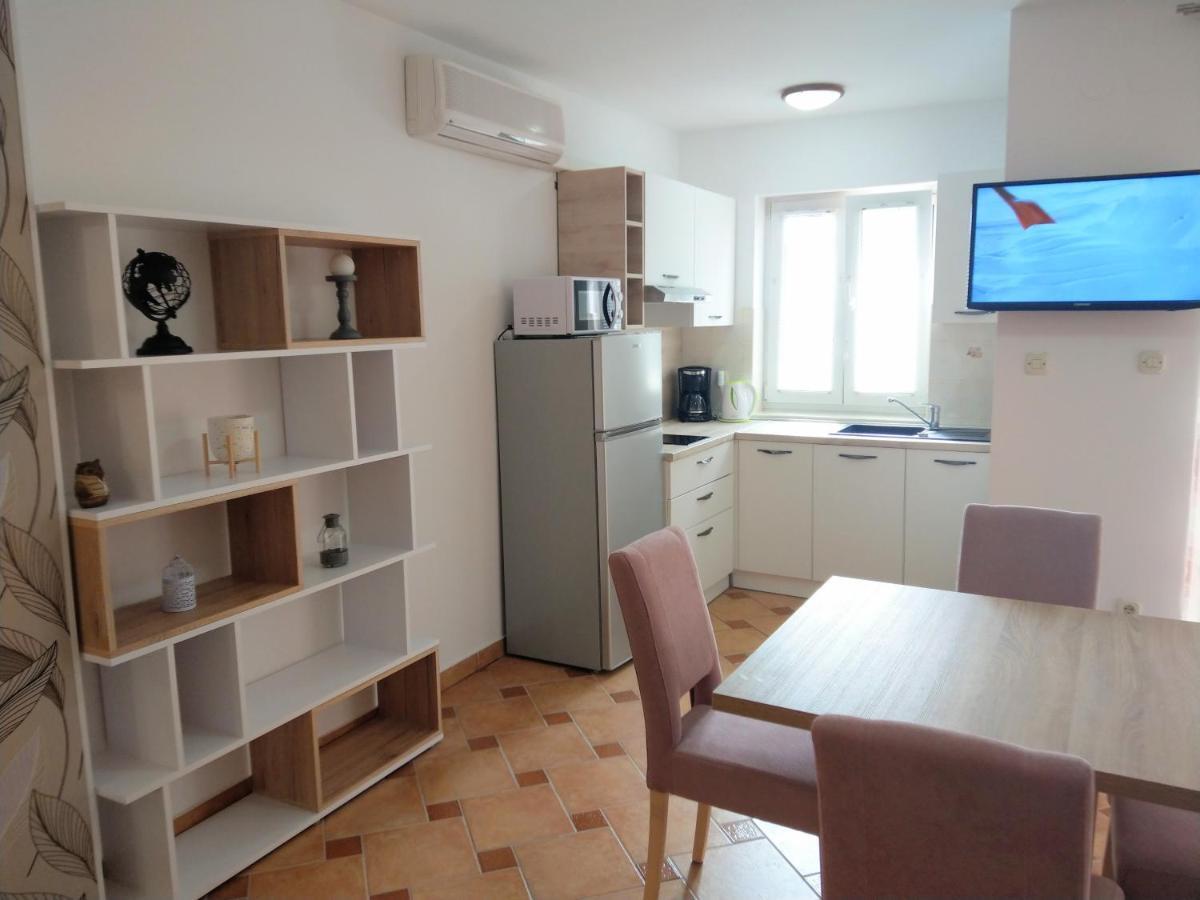 Apartment Koruna メドゥリン エクステリア 写真